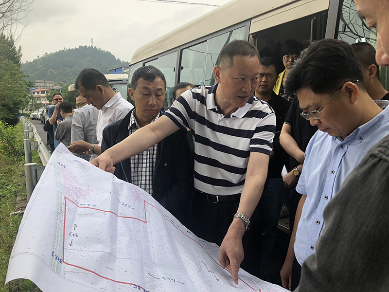 市、縣領導現場調研天馬50萬噸玻瓶項目(圖4)